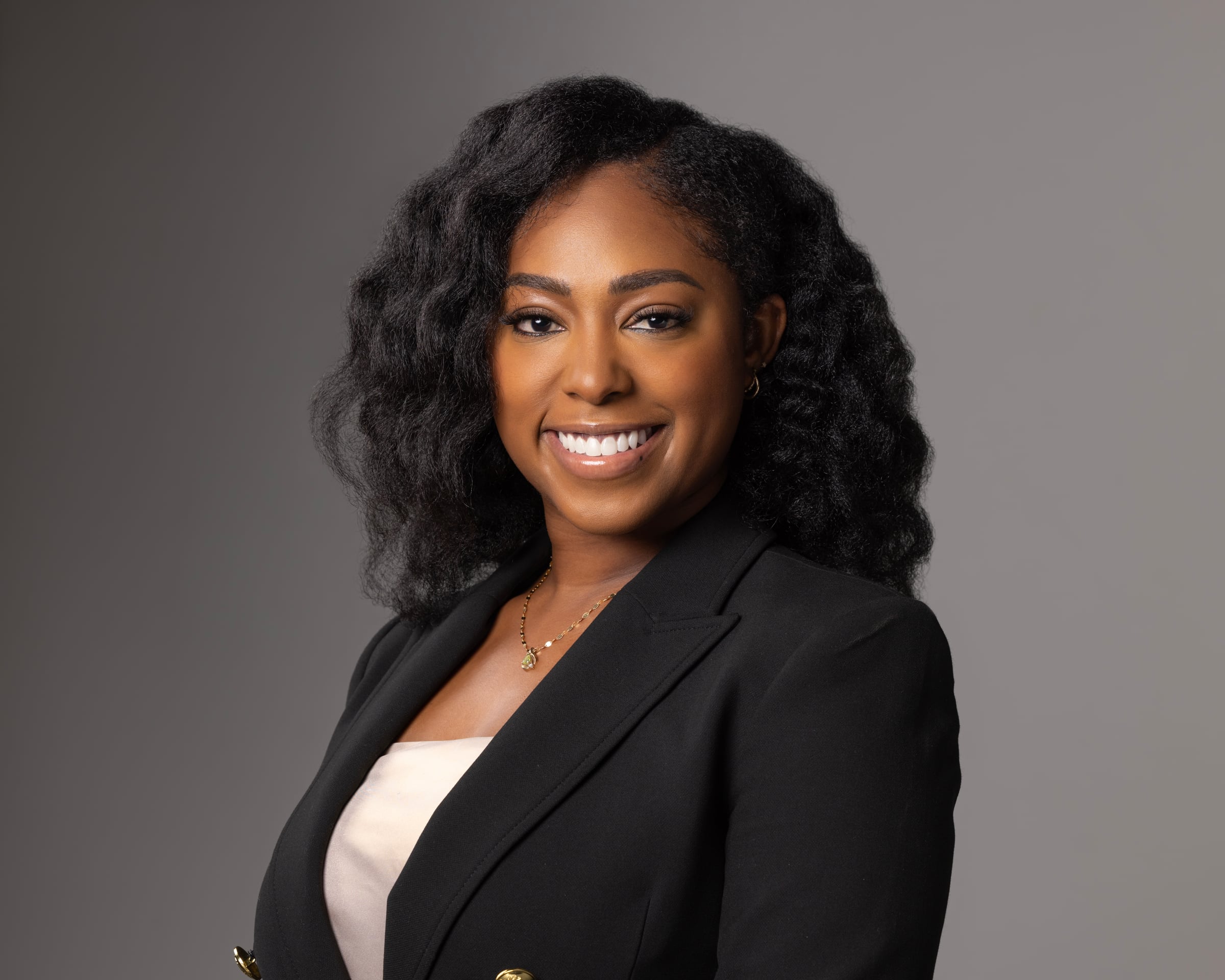 Daniella - corporate portrait