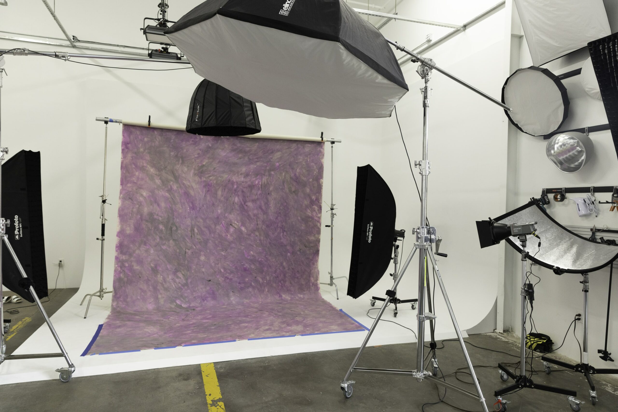 Ashkan Studios - production lighting setup